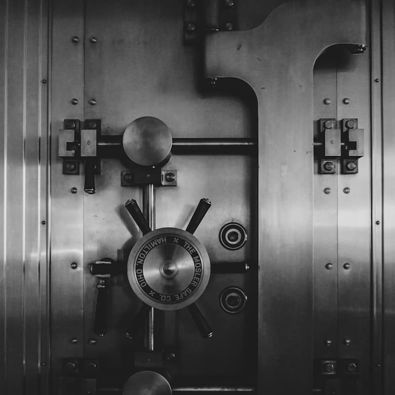 Locked Out? How to Find a Trusted Locksmith Fast
